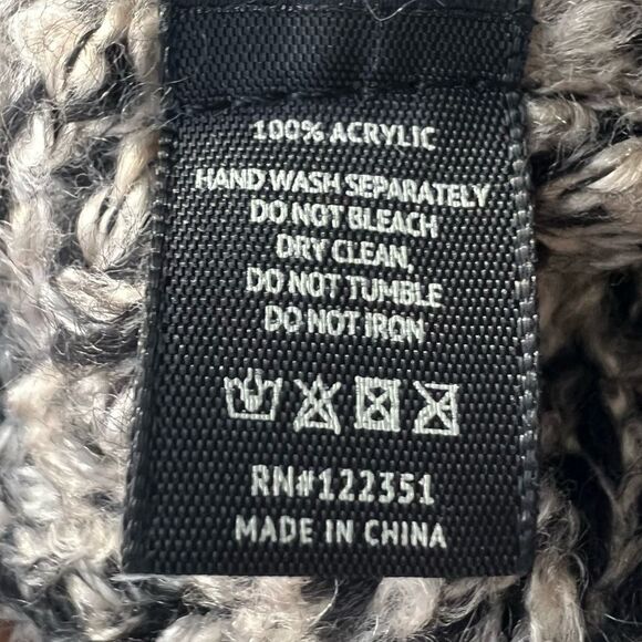 Do Everything In Love Beanie w/Pom Black & Neutrals, so soft! NWT🏷 - Picture 12 of 12